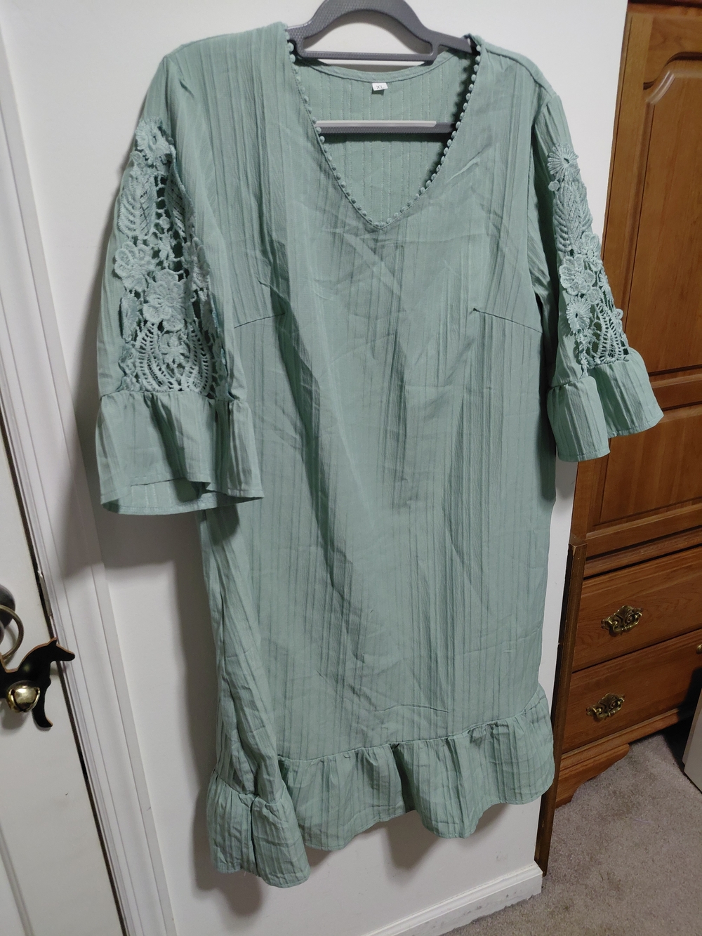 Women's Sage Green V-Neck Crochet Sleeve Dress